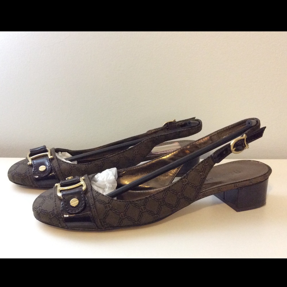 Etienne Aigner Slingback